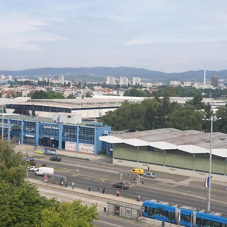Ferienwohnung Apartman Lana ,Froudeova Ulica 3 Nasuprot Zg Velesajma Zagreb Exterior foto