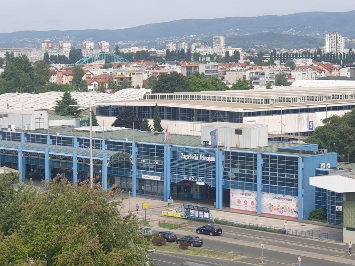 Ferienwohnung Apartman Lana ,Froudeova Ulica 3 Nasuprot Zg Velesajma Zagreb Exterior foto