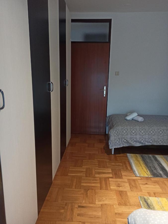 Ferienwohnung Apartman Lana ,Froudeova Ulica 3 Nasuprot Zg Velesajma Zagreb Exterior foto
